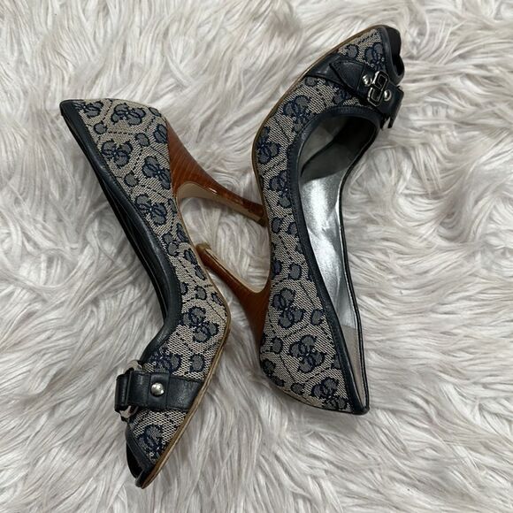 Guess Vintage Navy Jacquard & Leather Peep Toe Heels Sz 7 - Picture 6 of 15